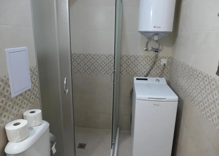 Nikol 2 Deluxe 아파트